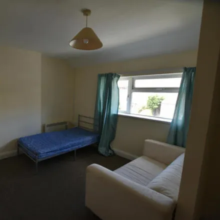 Rent this 1 bed apartment on Freelands Road in Oxford, OX4 4BA