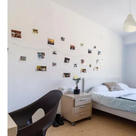 Rent this 4 bed room on Avinguda de Blasco Ibáñez in 107, 46022 Valencia