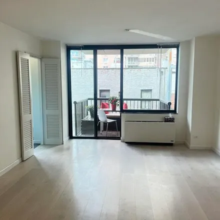 Image 2 - Evans Tower, East 84th Street, New York, NY 10028, USA - Apartment for rent