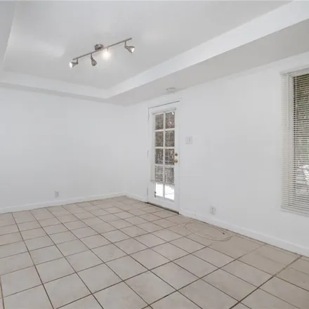 Image 7 - 1285 South Dunsmuir Avenue, Los Angeles, CA 90019, USA - Duplex for rent