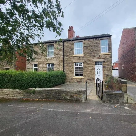 Rent this 3 bed duplex on Bywell Road in Dewsbury, WF12 7LQ