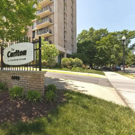 Image 2 - The Carlton Condominium, 4600 South Four Mile Run Drive, Arlington, VA 22204, USA - Condo for rent