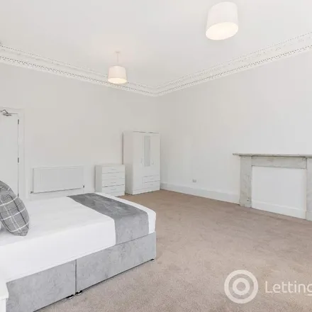 Rent this 4 bed apartment on McGonagall’s in 49-50 George IV Bridge, City of Edinburgh