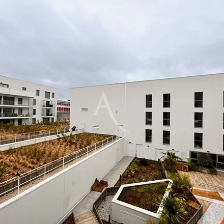 Rent this 1 bed apartment on Les Grenouilles in Place Napoléon, 85000 La Roche-sur-Yon