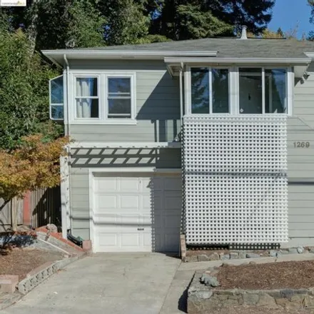 Rent this 2 bed house on 1269 Campus Drive in Berkeley, CA 94708