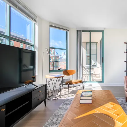 Rent this 2 bed apartment on South Beach Marina Apartments in 2 Townsend Street, San Francisco