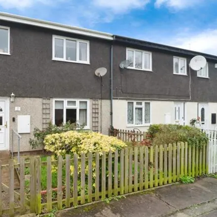 Buy this 3 bed townhouse on Winfields in Basildon, SS13 1HD