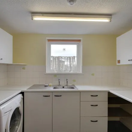 Image 4 - Sussex Police, Chatsworth Road, Worthing, BN11 1LY, United Kingdom - Apartment for rent