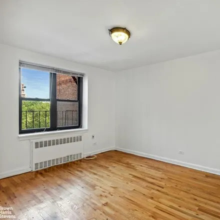 Image 4 - 100 -11 67TH RD 609 in Forest Hills - Apartment for sale