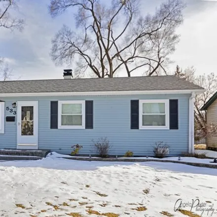 Rent this 2 bed house on 537 Bobby Lane in Mundelein, IL 60060
