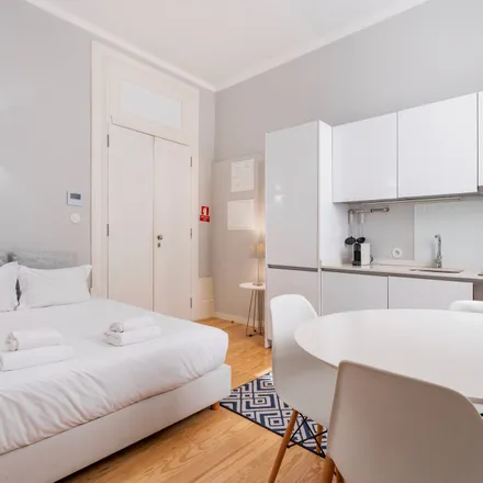 Rent this studio apartment on Real Hamburgueria Portuguesa in Rua da Torrinha 134, 4050-609 Porto