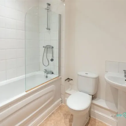 Image 5 - Wordsworth Court, Sheffield, S5 8NY, United Kingdom - Apartment for rent