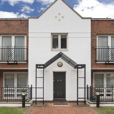 Rent this 4 bed townhouse on 6 Hamilton Close in London, NW8 8QY