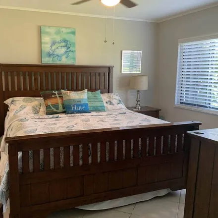 Rent this 1 bed condo on Fort Pierce