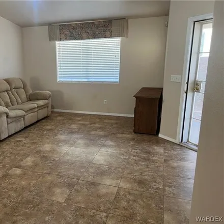 Image 3 - 5701 Sandtrap Way, Mohave Valley, AZ 86426, USA - House for sale