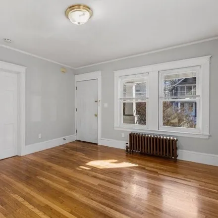 Image 4 - 3;5 Quincy Street, Arlington Heights, Arlington, MA 02476, USA - Apartment for rent