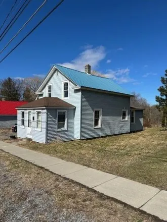 Image 2 - Big Barn Furniture, 16 New Haven Road, Vergennes, Addison County, VT 05491, USA - House for sale