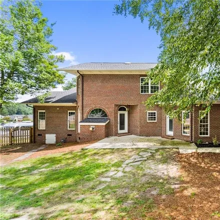 Image 8 - King's Grant Golf and Country Club, 347 Shawcroft Road, Fayetteville, NC 28311, USA - House for sale