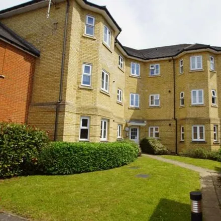 Rent this 2 bed apartment on Mendip Way in North Hertfordshire, SG1 6GY
