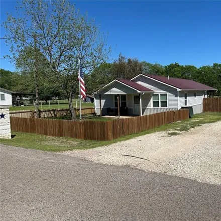 Image 1 - 307 Donehoo Street, Kingston, Marshall County, OK 73439, USA - House for sale