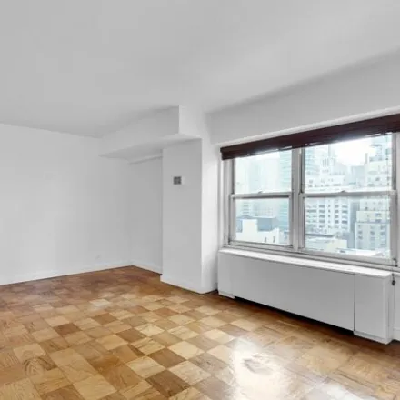 Image 5 - 220 East 60th Street, New York, NY 10022, USA - Apartment for rent