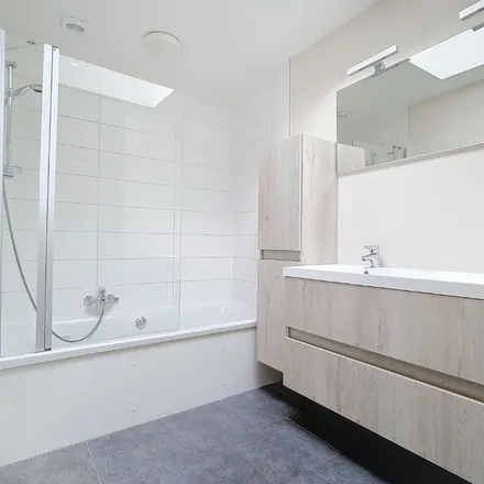 Rent this 1 bed apartment on Avenue Albert 1er 55 in 4500 Huy, Belgium