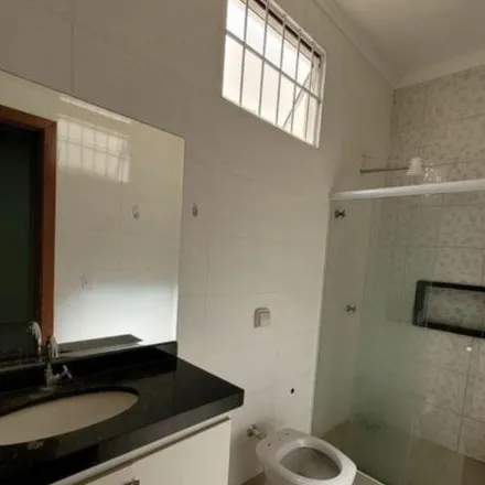 Rent this 3 bed house on Rua Maria Cechine Perissoto in Parque das Flores 2, São José do Rio Preto - SP