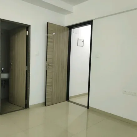 Image 3 - Maratha Colony Road, Zone 4, Mumbai - 400068, Maharashtra, India - Apartment for rent