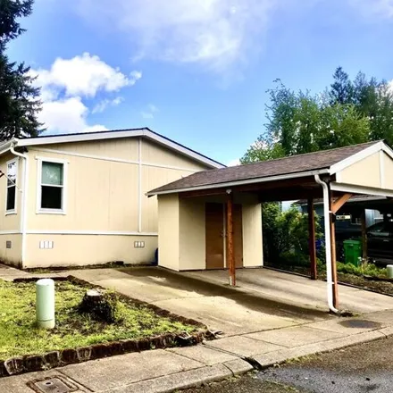 Buy this studio apartment on 14300 Southeast Christopher Court in Oak Grove, OR 97267