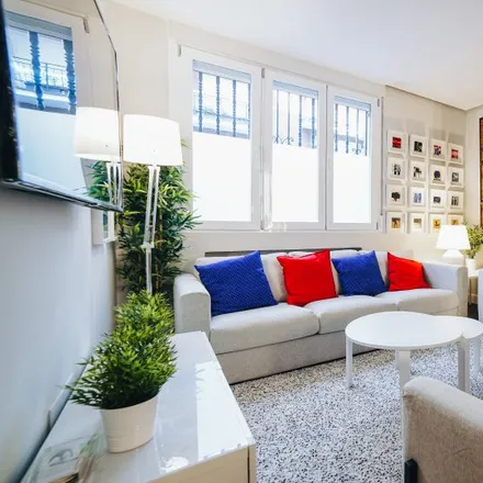 Rent this 2 bed apartment on Calle de Núñez de Balboa in 46, 28001 Madrid