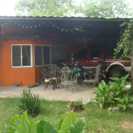 Buy this 3 bed house on Perito Francisco Moreno in B1854 BBB Burzaco, Argentina