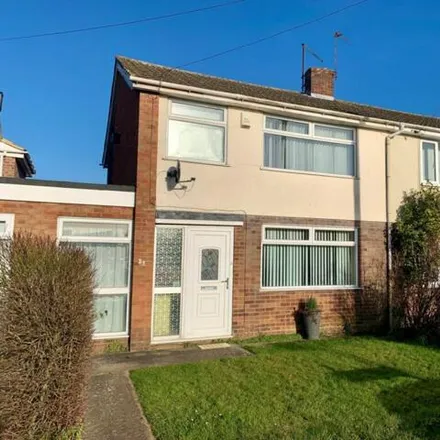Buy this 3 bed duplex on Newton Road in Duston, NN5 6TR