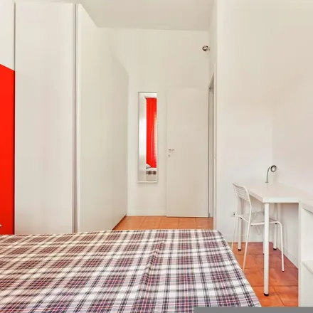 Image 4 - Via Pantigliate, 20147 Milan MI, Italy - Room for rent