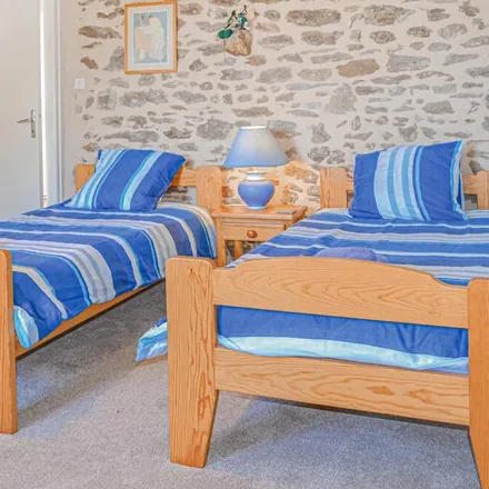 Rent this 3 bed house on Saint-Priest-les-Fougères in Route de l'Ancienne Forge, 24450 Saint-Priest-les-Fougères