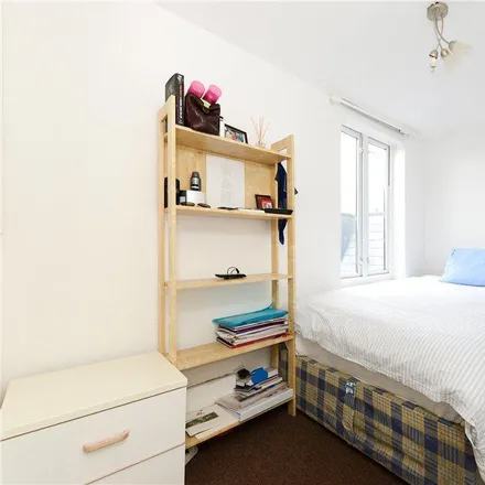 Image 4 - Cathles Road, London, SW12 9LF, United Kingdom - Apartment for rent