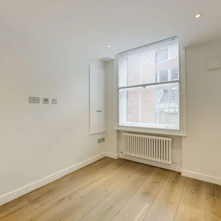 Image 1 - Le Beaujolais, 25 Litchfield Street, London, WC2H 0BF, United Kingdom - Apartment for rent