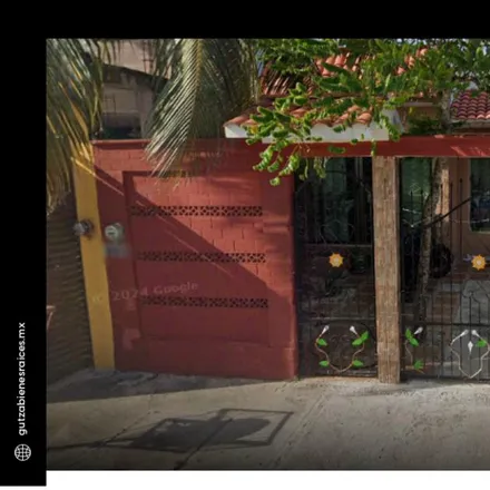 Rent this 4 bed house on Los Cocos in Avenida de los Héroes, 77000 Chetumal