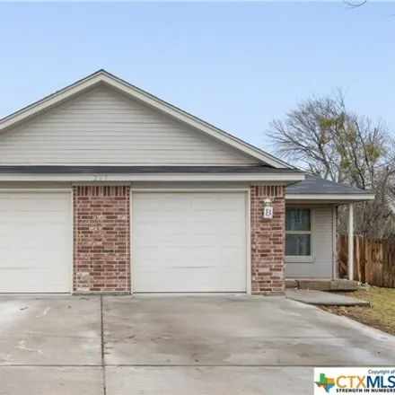 Buy this studio house on 664 North College Street in Killeen, TX 76541