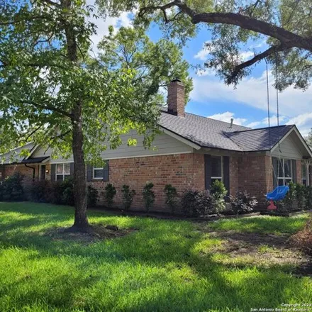 Image 2 - 10248 Kemp Forest Drive, Houston, TX 77043, USA - House for sale