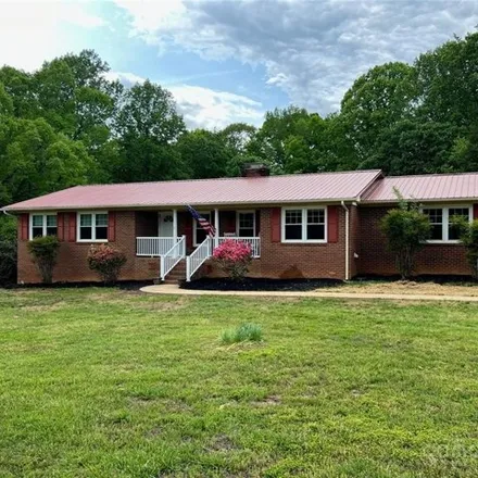 Buy this 3 bed house on 5941 Mundy Rd in Denver, North Carolina