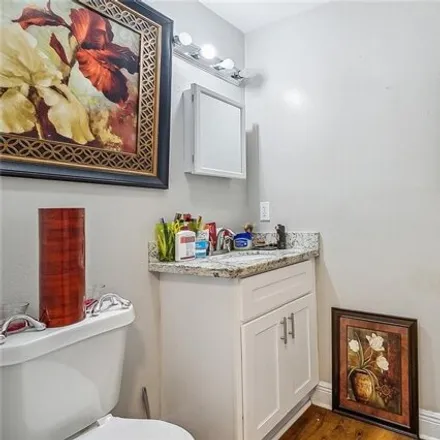 Image 9 - 2725 Wisteria Street, New Orleans, LA 70122, USA - House for sale