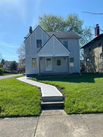 Buy this 3 bed house on 2990 Whitehead Road in Columbus, OH 43204