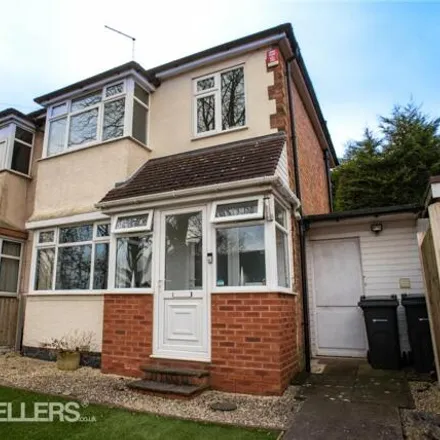 Buy this 3 bed duplex on It's a Pound in Hawkhurst Road, Highters Heath