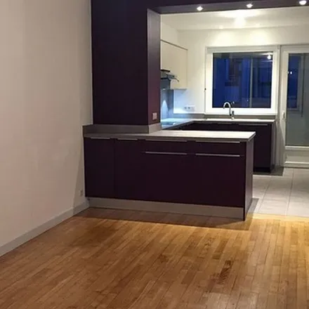 Rent this 4 bed apartment on 22 boulevard Desaix in 63000 Clermont-Ferrand, France