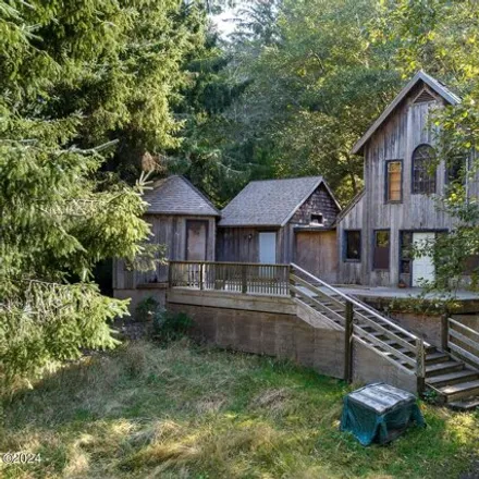 Buy this 2 bed house on Pacific Overlook Drive in Neskowin, Tillamook County