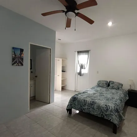 Rent this studio apartment on Coyuca in SM 30, 77508 Cancún