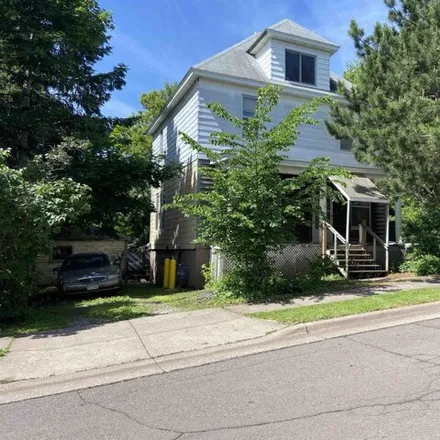 Buy this 4 bed house on 515 N 11th Ave E in Duluth, Minnesota