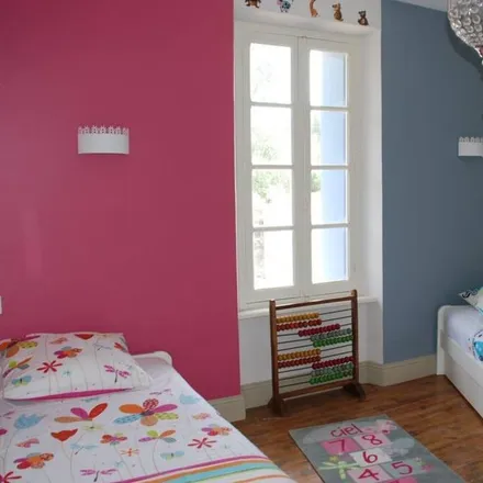 Rent this 6 bed house on 11000 Carcassonne