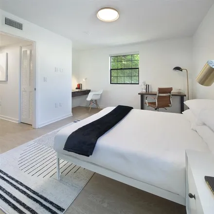 Image 9 - 10736 Missouri Avenue, Los Angeles, CA 90025, USA - Apartment for rent