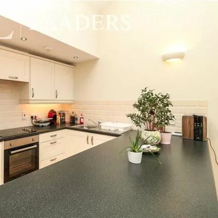 Image 6 - South Road, Harlow, CM20 2BD, United Kingdom - Apartment for sale